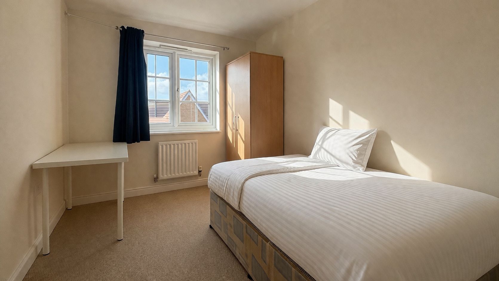 Room Great Clover Leaze in Harry Stoke