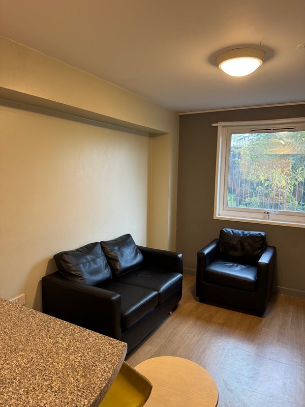 Room Blackfriars Road in Glasgow