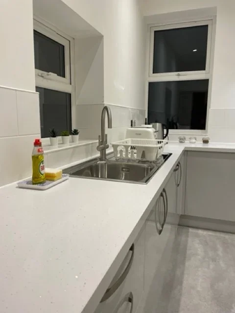 Flat Leatherhead Road in Mole Valley