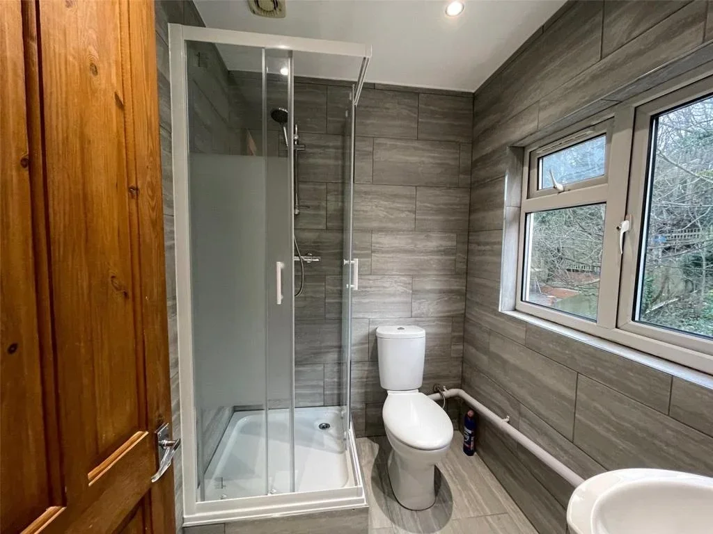 Flat Ashburnham Road in Luton