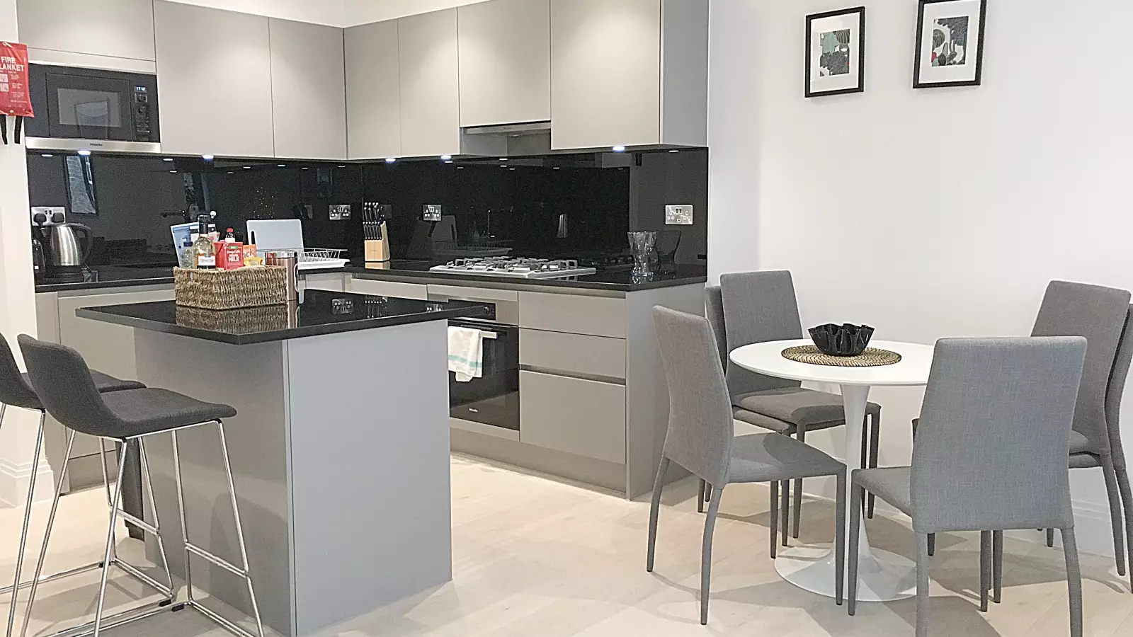 Flat Mortimer Street in City of Westminster