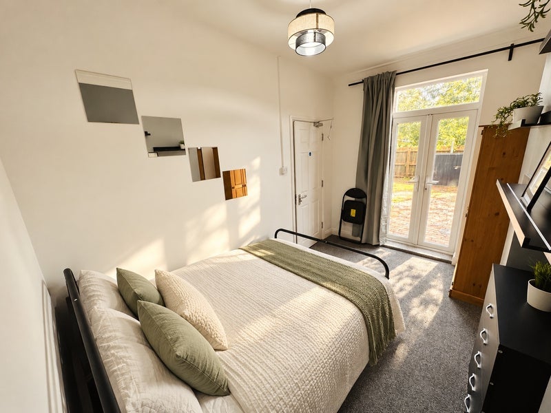 Room Pitt Street in Rotherham