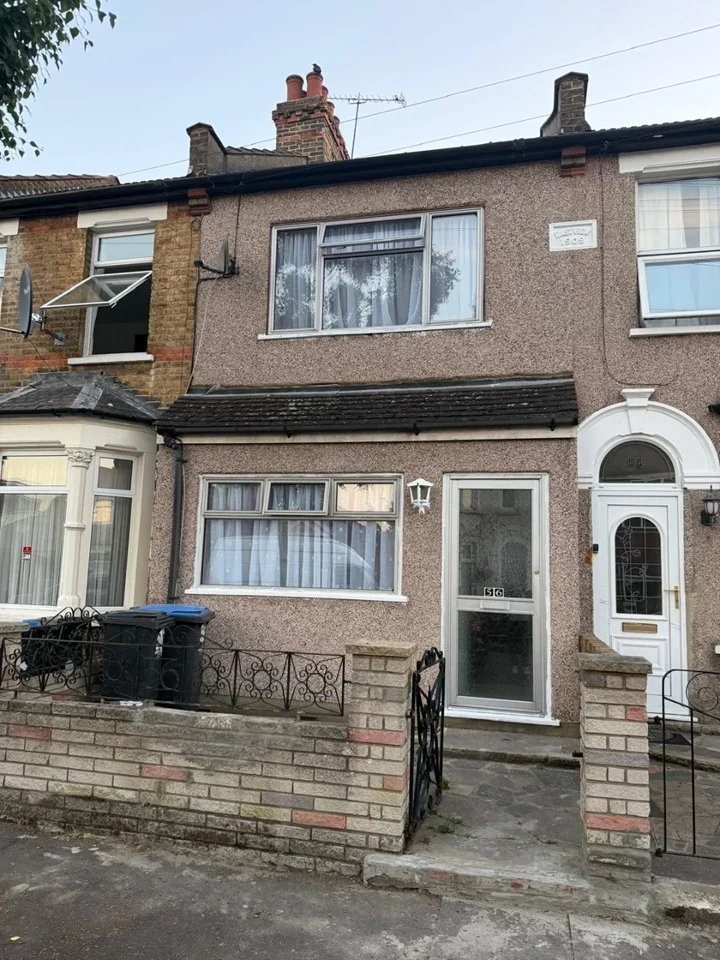 House Rotherfield Road in Greater London