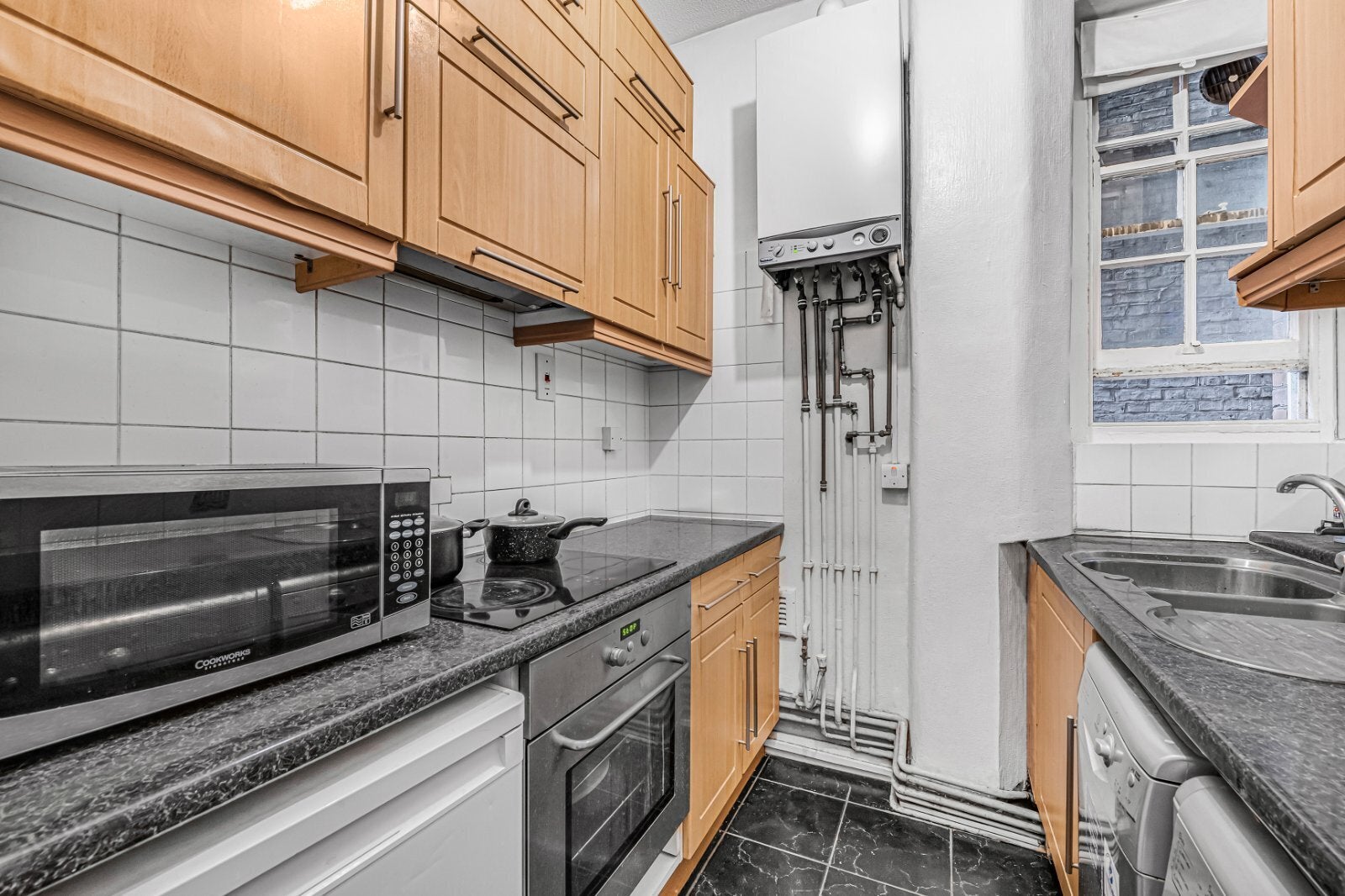 Flat Tavistock Place in Greater London