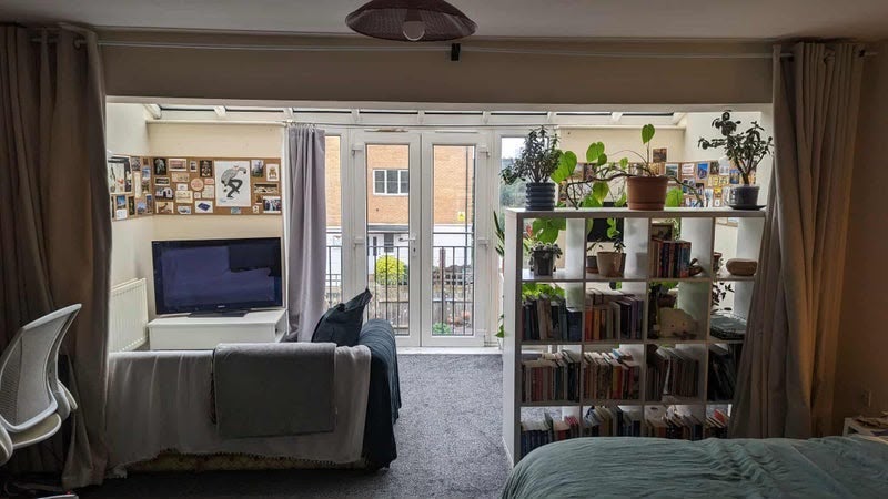 Room Edgar Wallace Close in Greater London