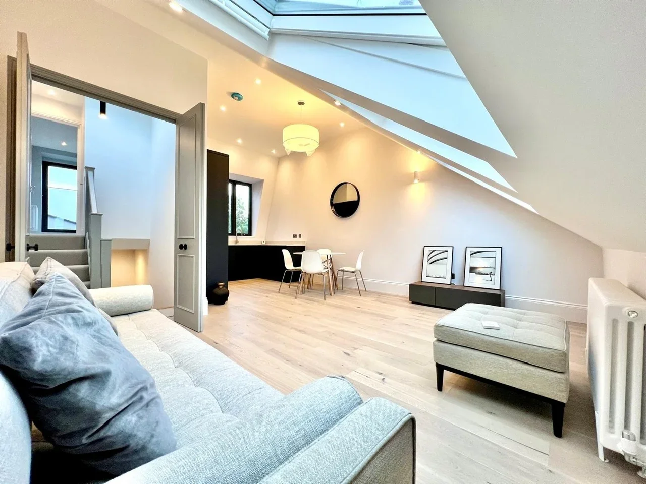 Flat Earlsfield Road in Greater London