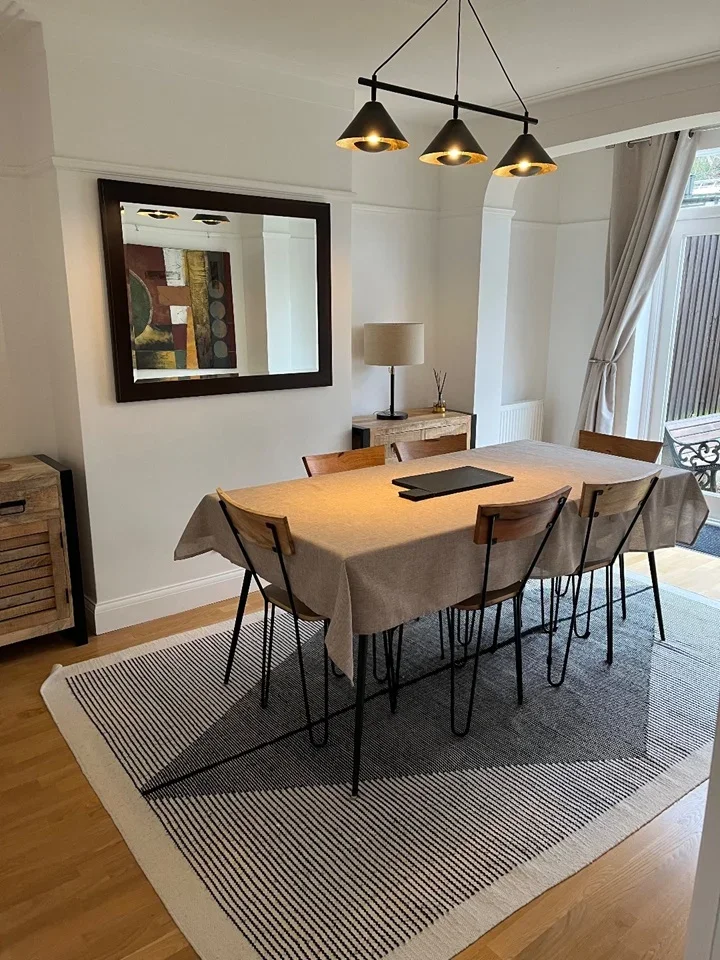 Room Cheriton Drive in Greater London