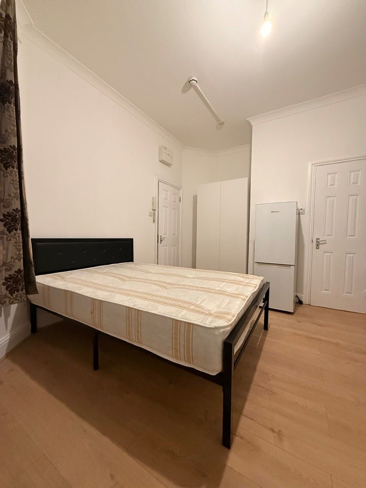 Flat Frobisher Road in Greater London