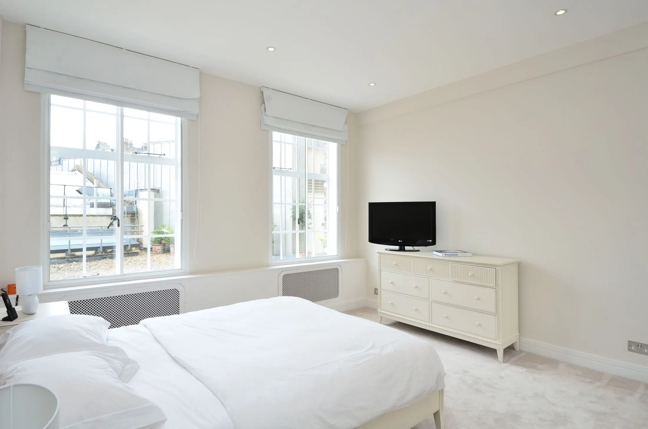 Flat Brompton Road in Greater London