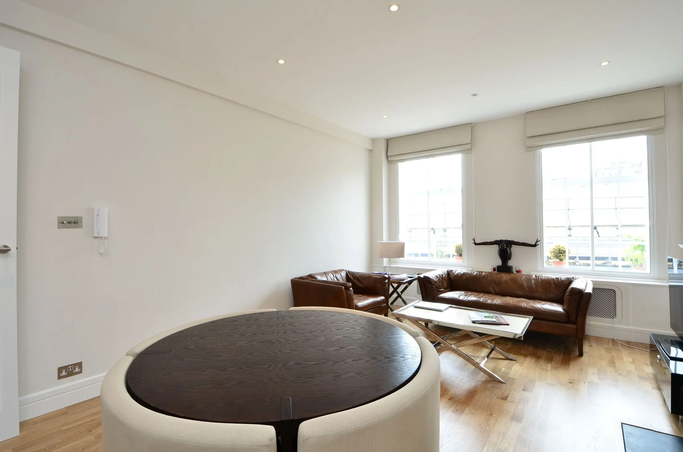 Flat Brompton Road in Greater London