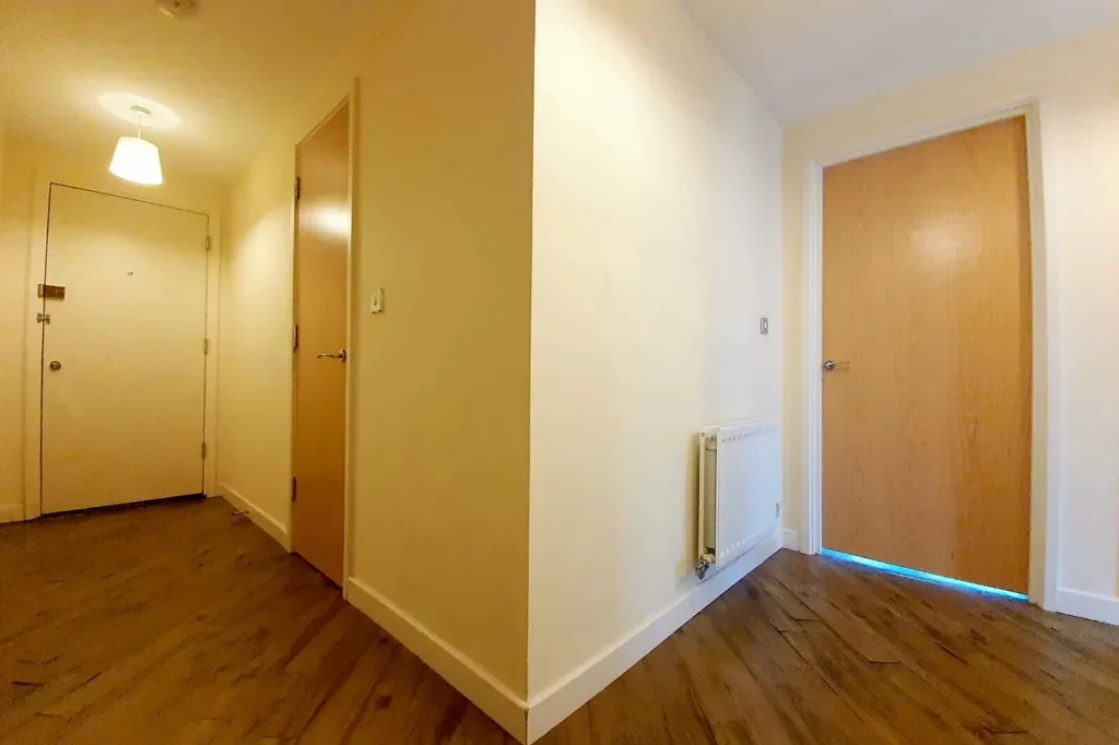 Flat Holkham Walk in Milton Keynes
