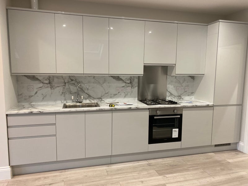 Flat Plympton Road in Greater London