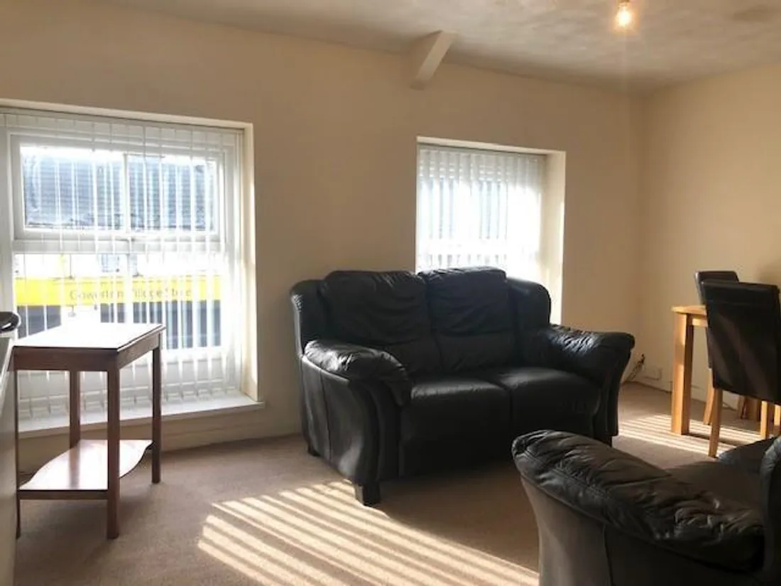 Flat Sterry Road in Gowerton