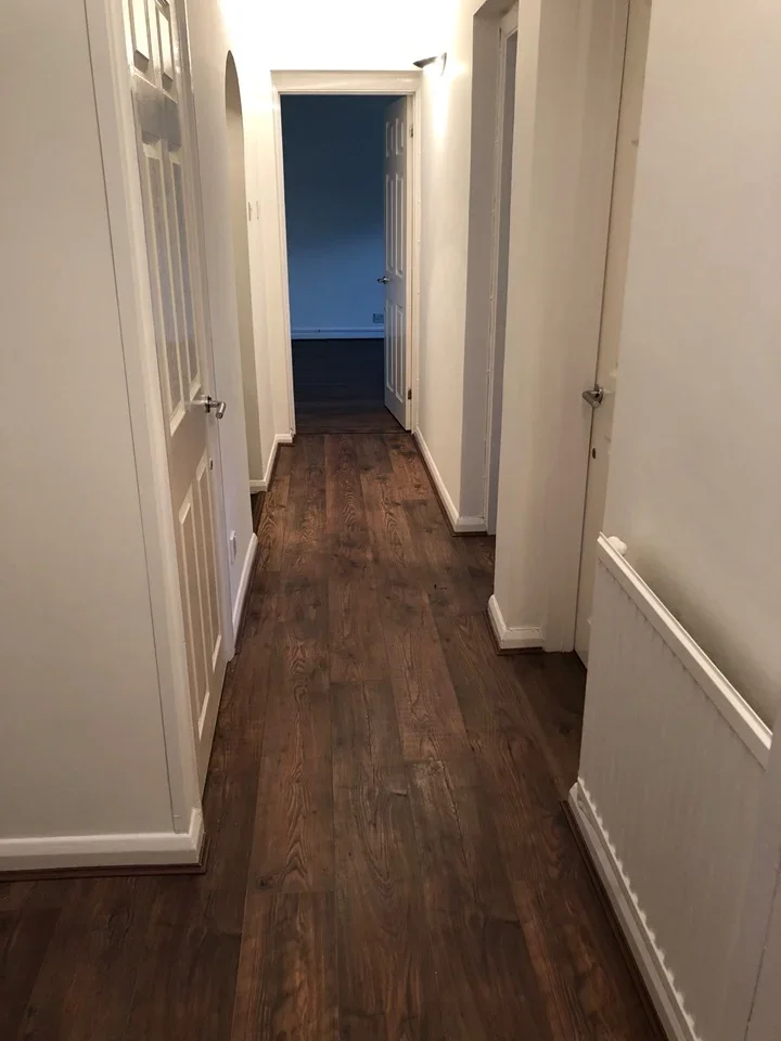 Flat Mount Avenue in Greater London