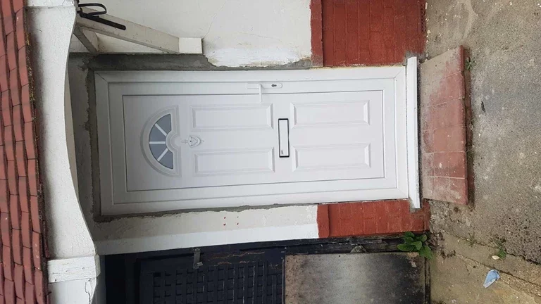 House Uxbridge Road in Greater London