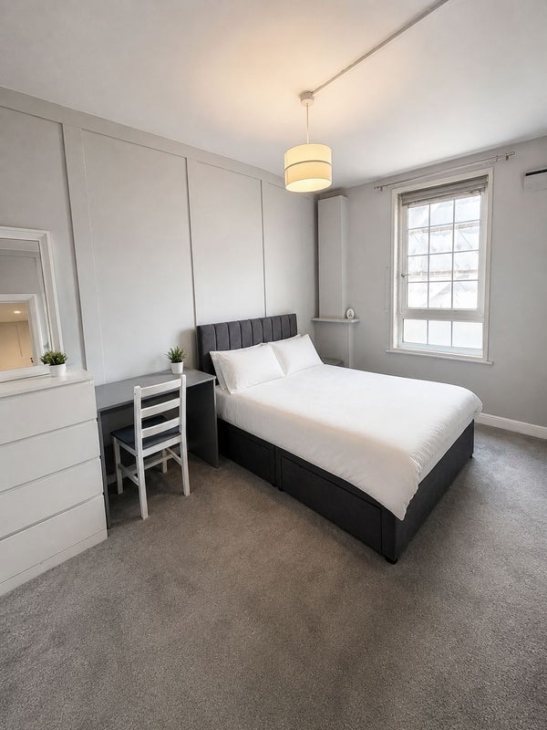 Room Birchfield Street in Greater London