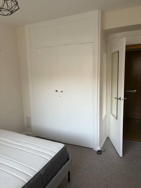Room Great West Road in Greater London
