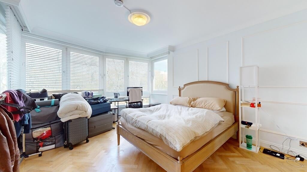 Flat Norfolk Crescent in City of Westminster