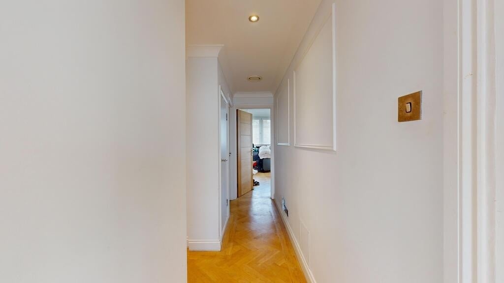 Flat Norfolk Crescent in City of Westminster