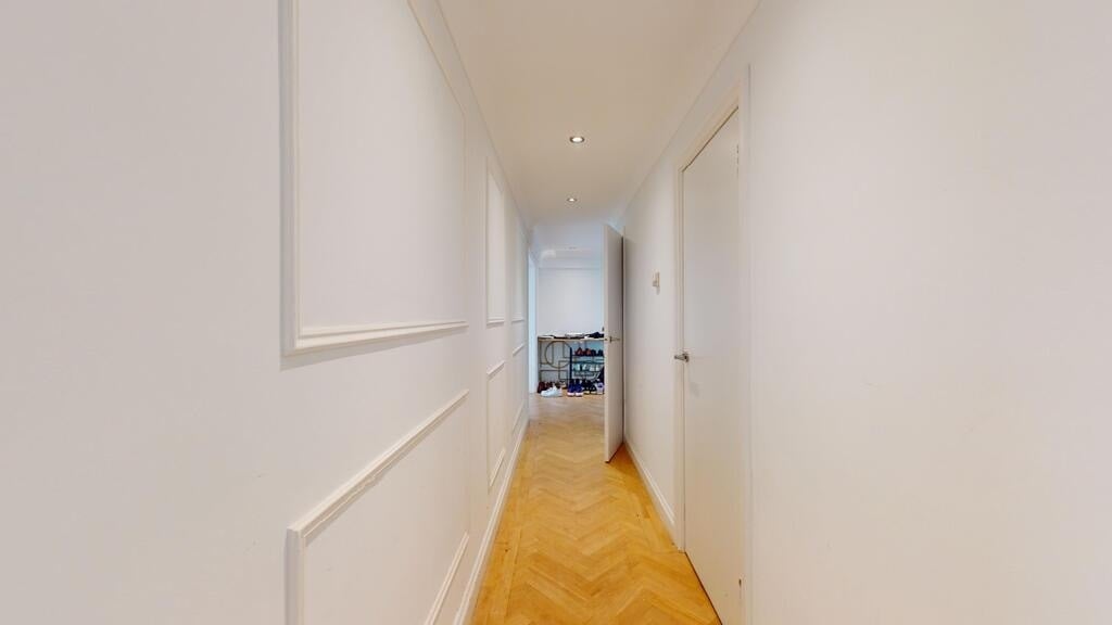 Flat Norfolk Crescent in City of Westminster