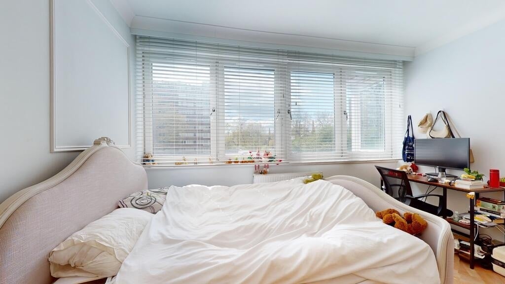 Flat Norfolk Crescent in City of Westminster