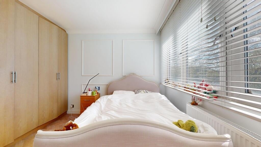 Flat Norfolk Crescent in City of Westminster