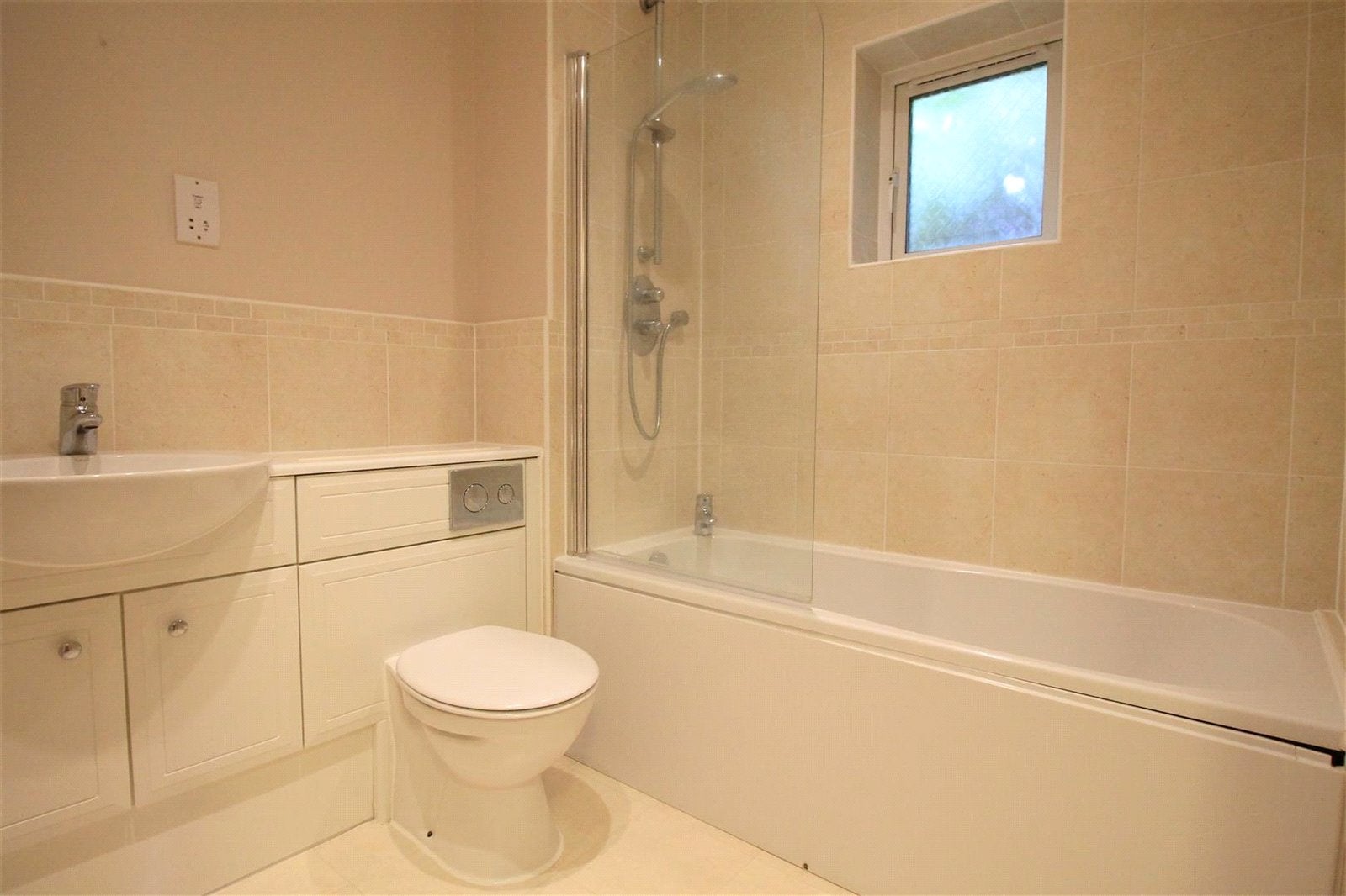 Flat Linfield Lane in Horsham