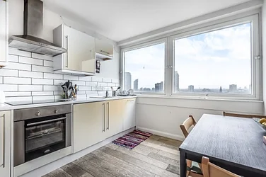 Flat Wye Street in Greater London