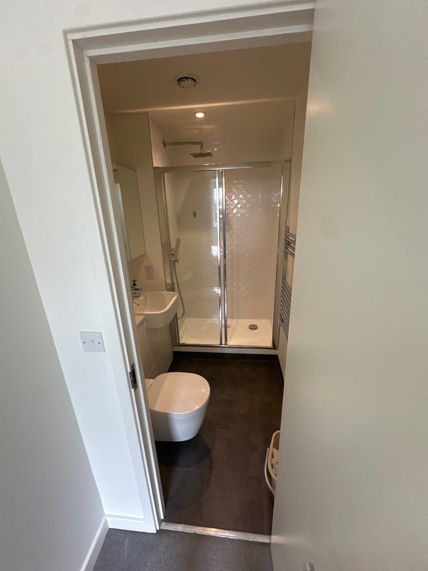Room The Boulevard in Crawley