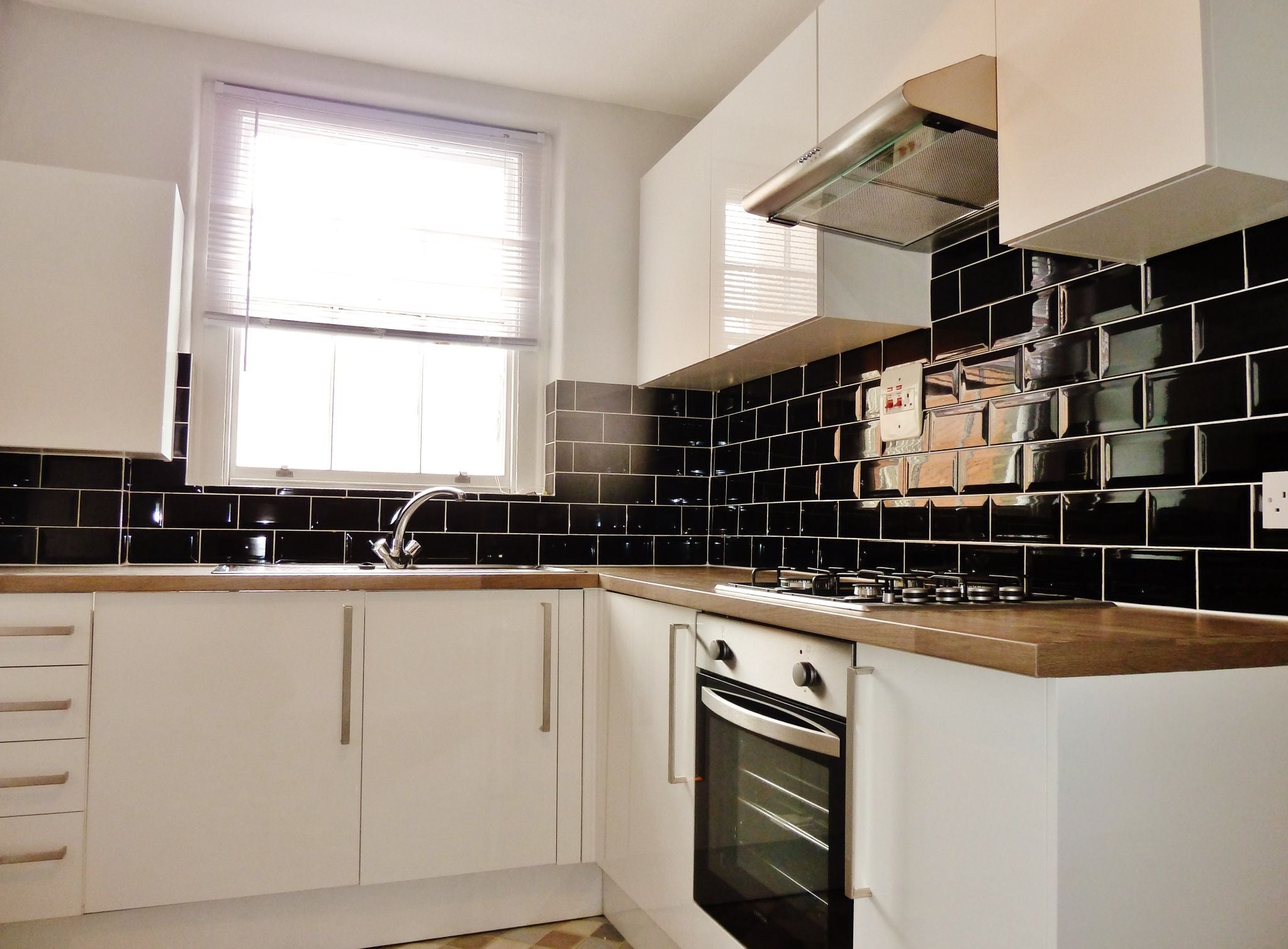 Flat Gilbert Street in City of Westminster