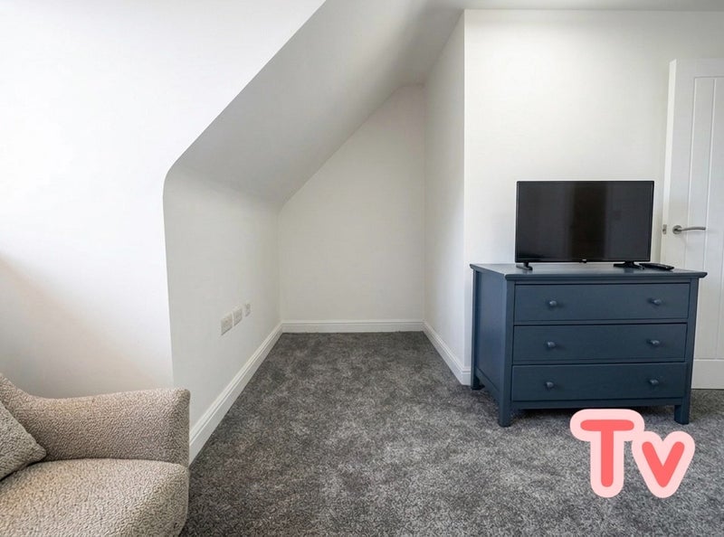 Room Cross Street in Chesterfield