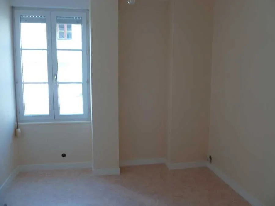 Flat Place Trélazé in Formerie