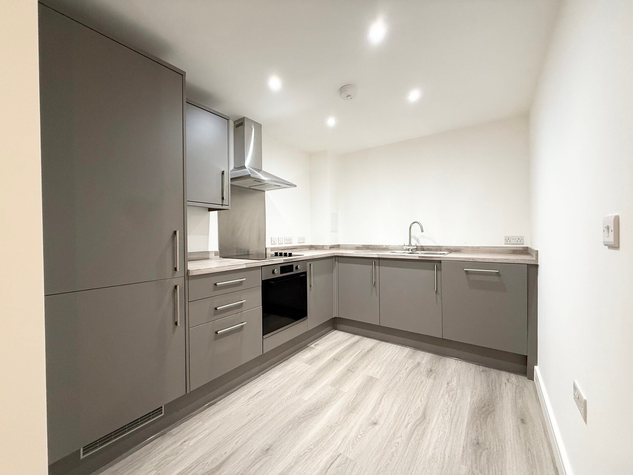 Flat Swain Court in Peterborough