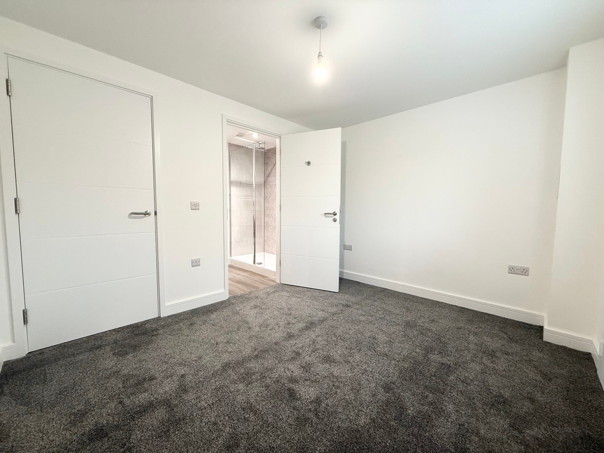 Flat Swain Court in Peterborough
