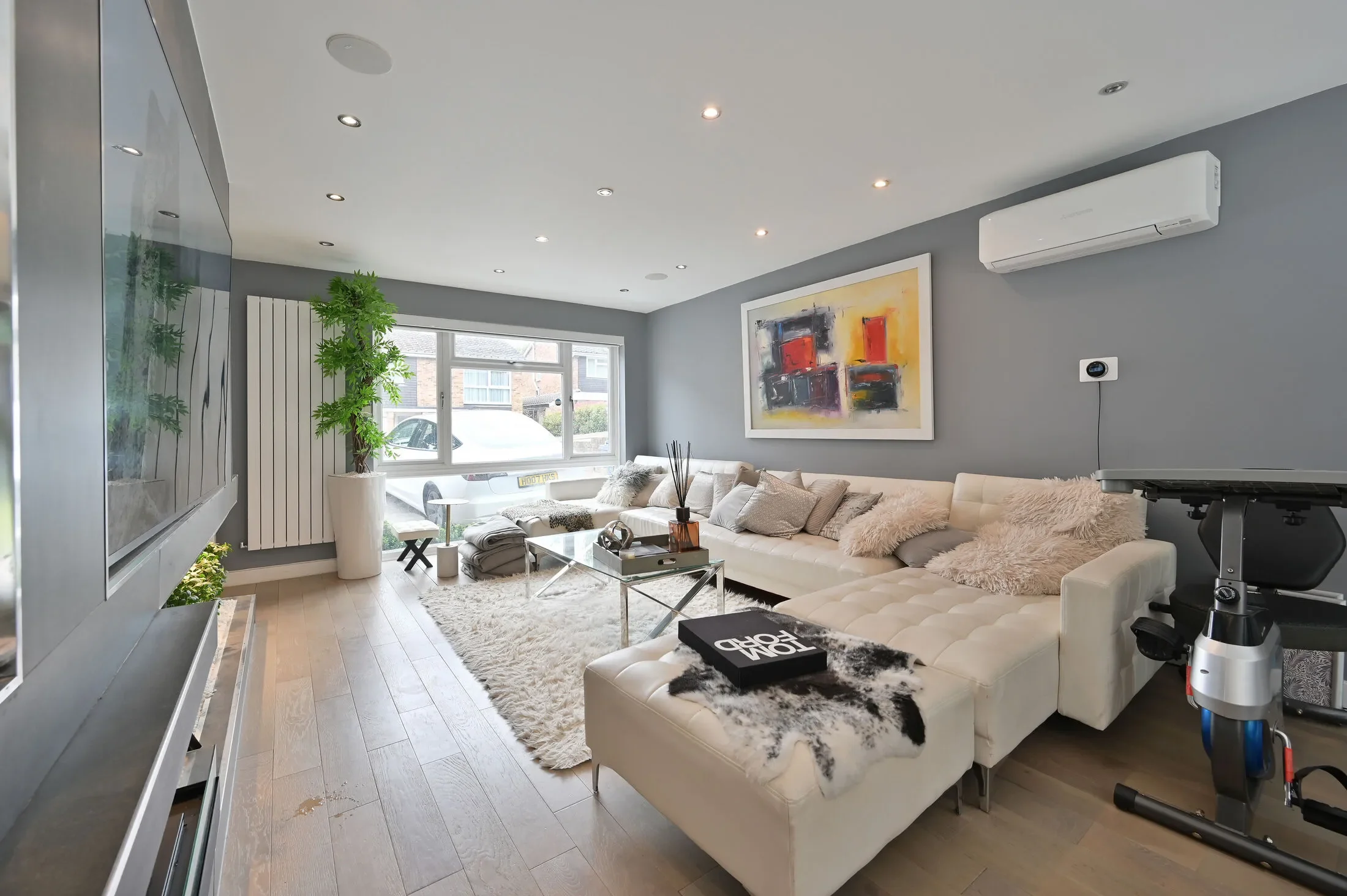 House Hill Close in Greater London