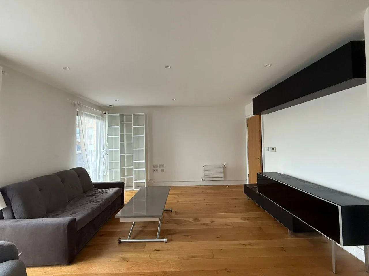Flat Bywell Place in Greater London