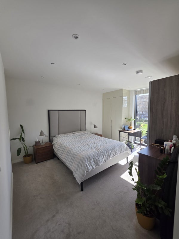 Room St. Gabriel Walk in Greater London
