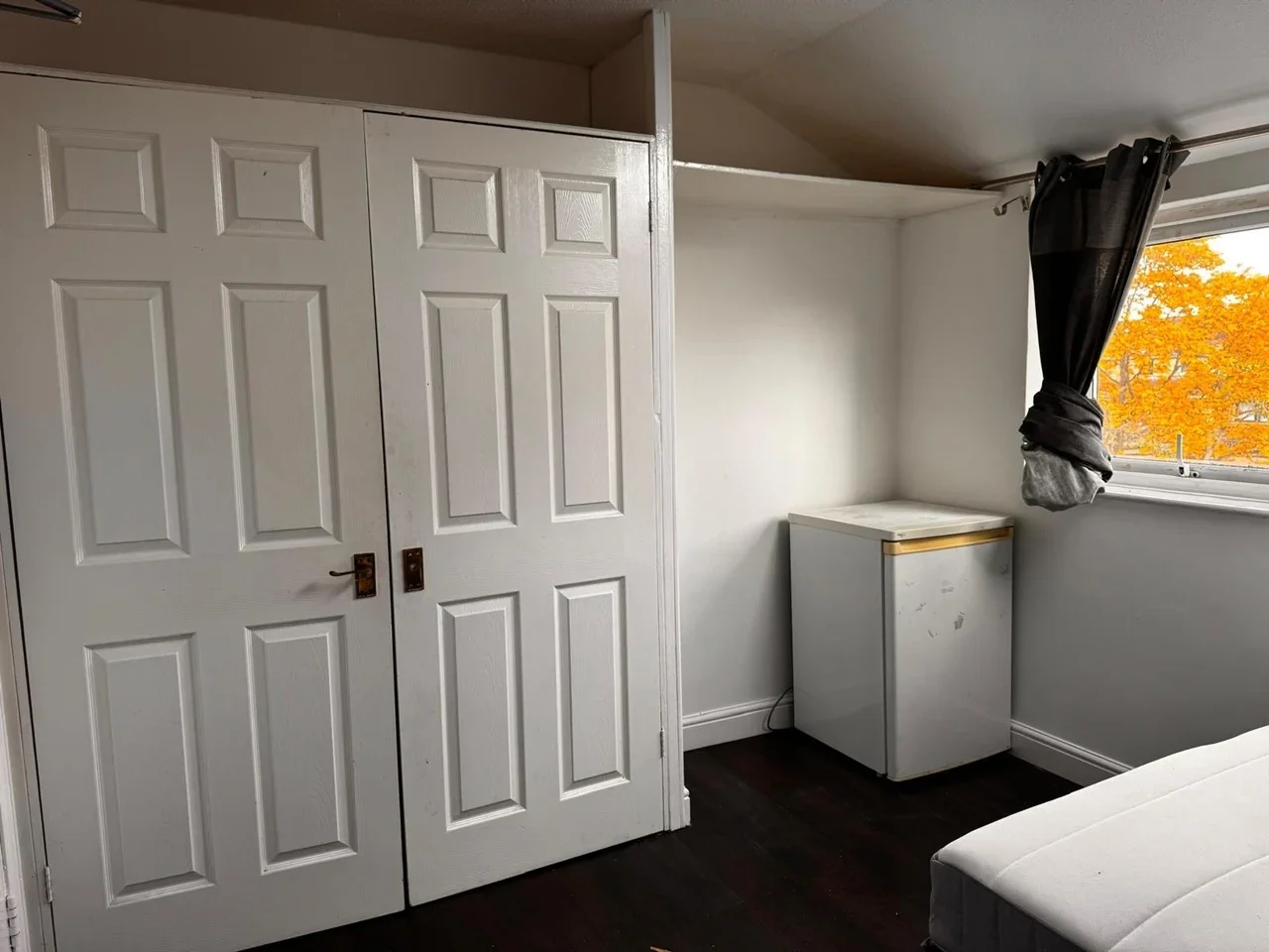 Room North Ninth Street in Milton Keynes
