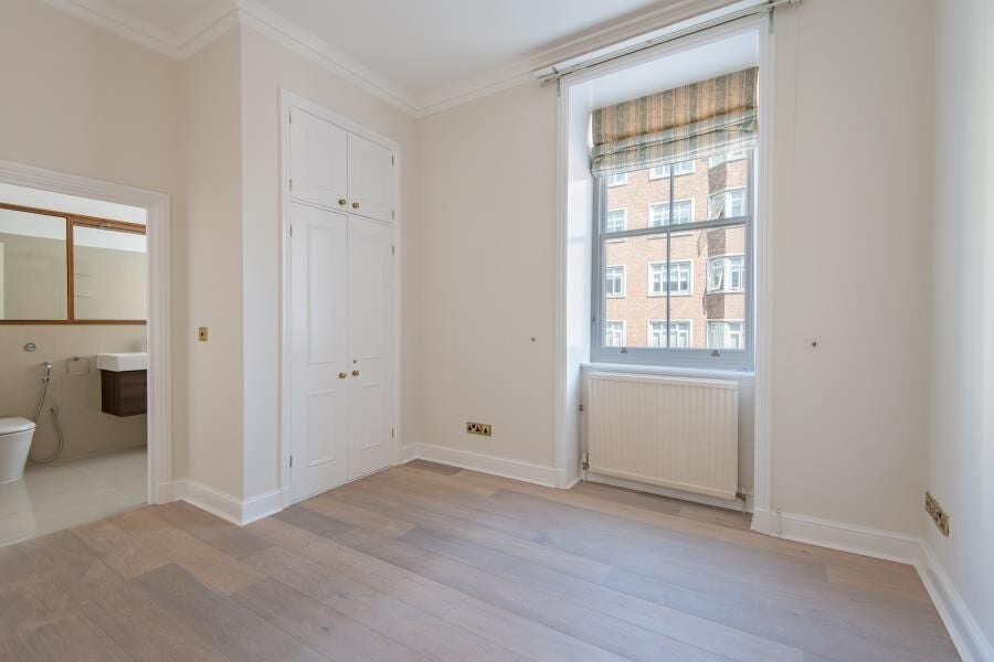 Flat Ennismore Gardens in City of Westminster