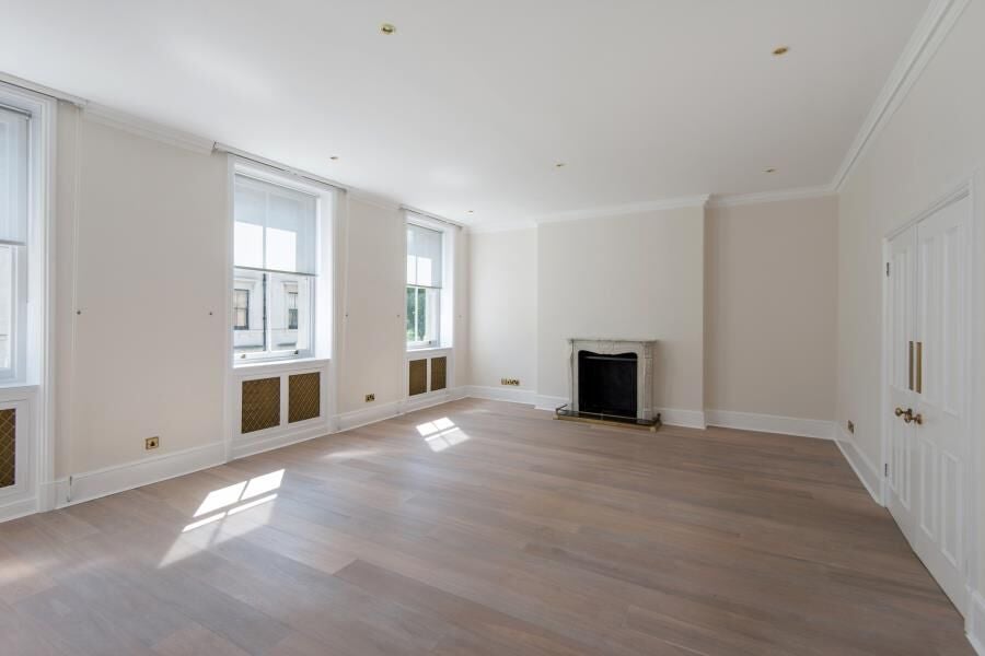 Flat Ennismore Gardens in City of Westminster