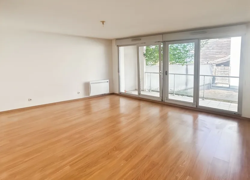 Flat Avenue Charles Fandre in Reims