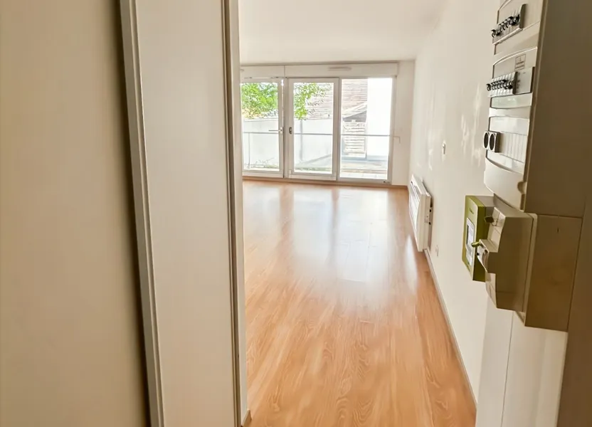 Flat Avenue Charles Fandre in Reims
