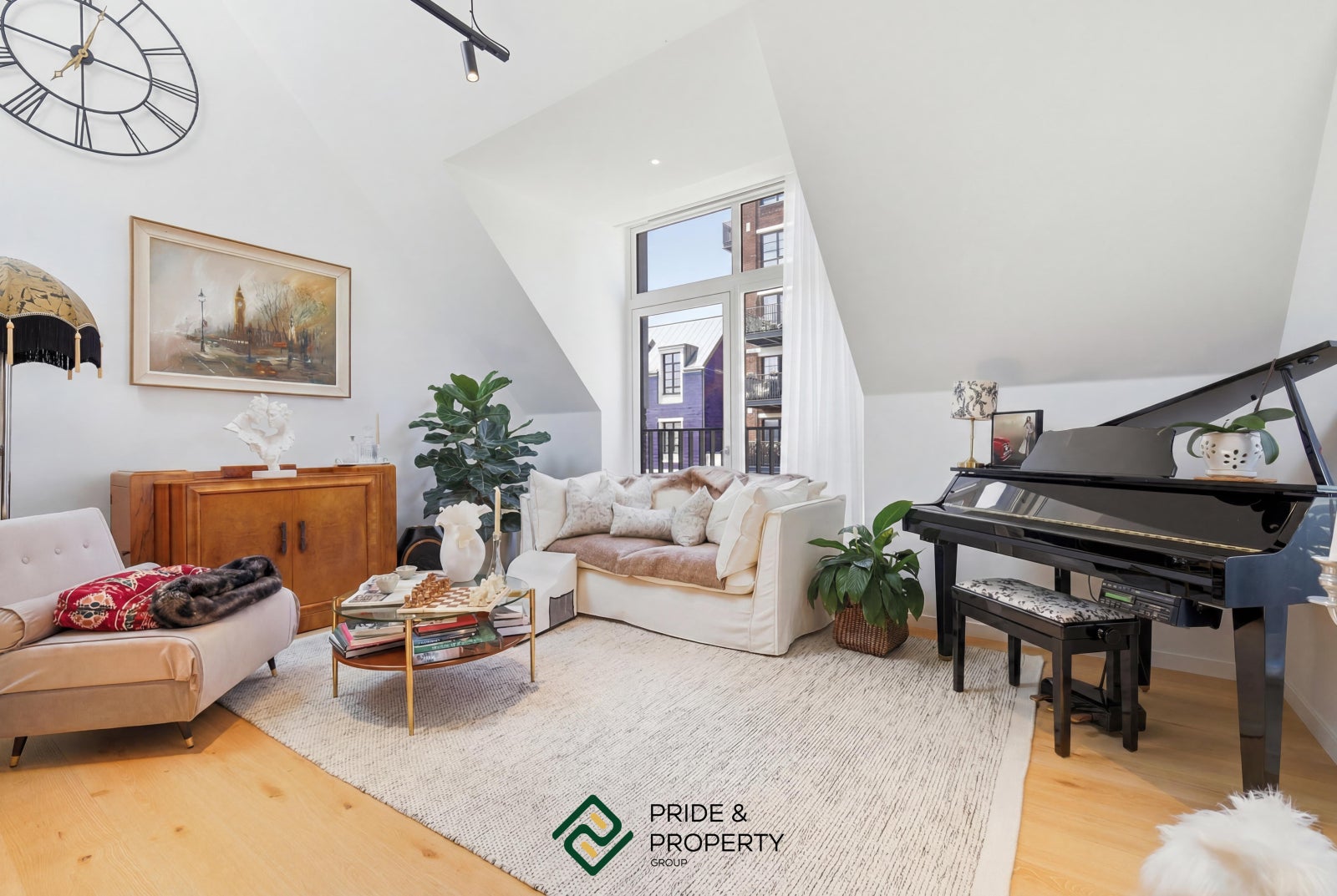Flat Orchard Place in Greater London