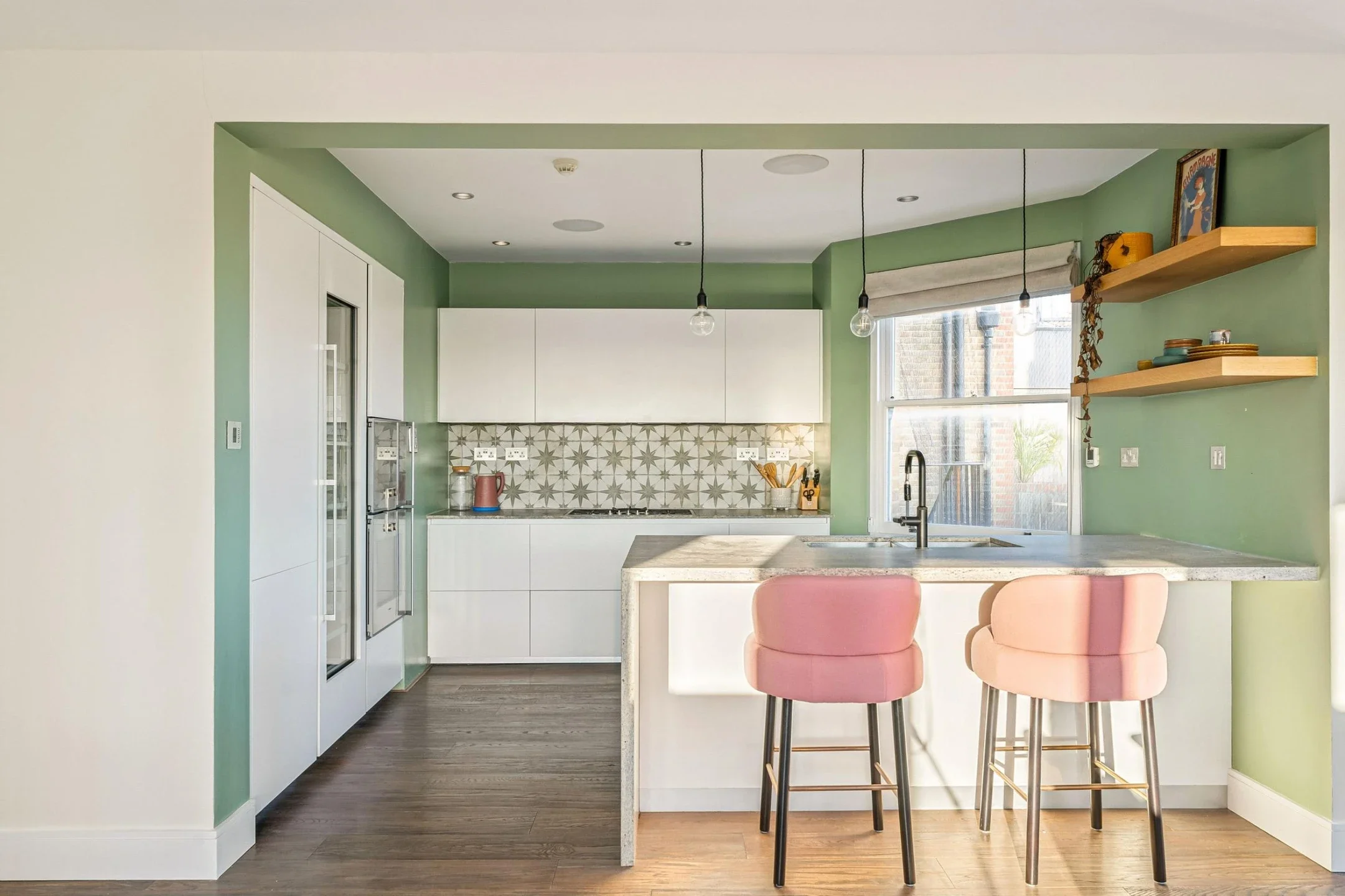Flat Drayton Gardens in Greater London