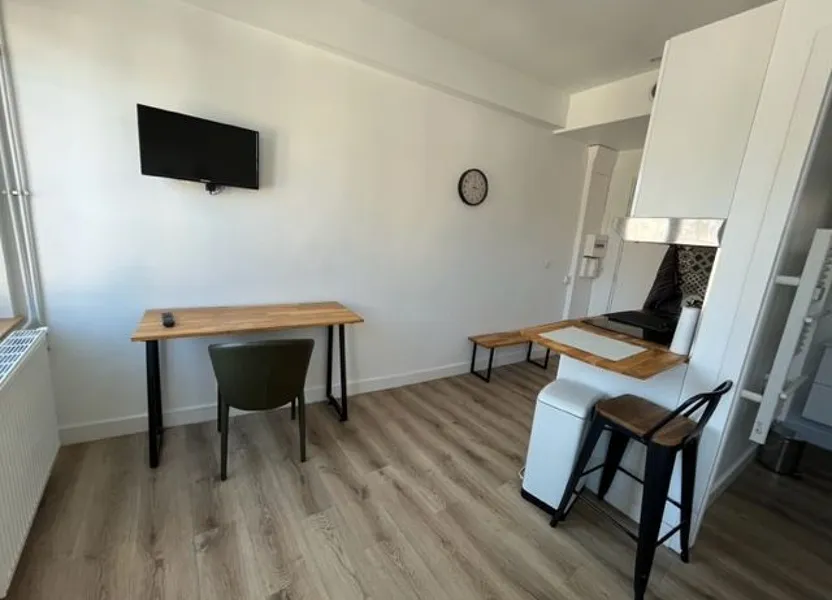 Chambre Place de la Croix Blanche à Compiègne