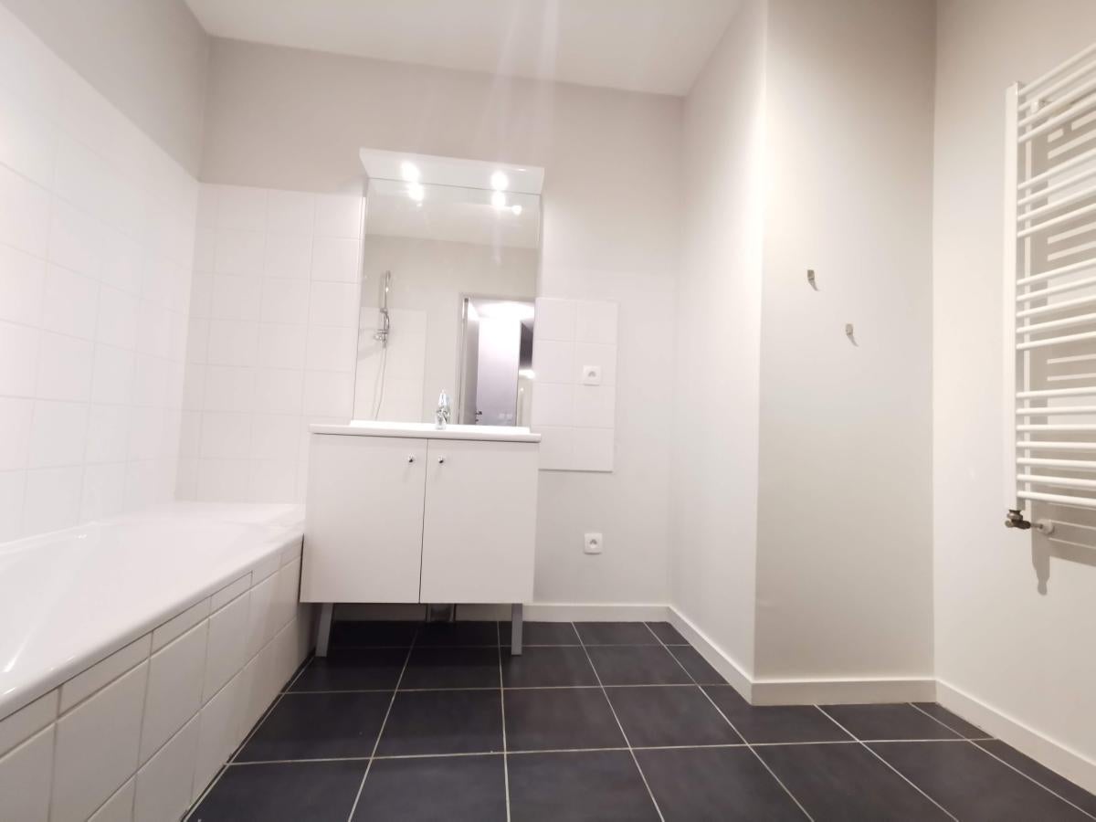 Flat Rue Hoche in Grenoble