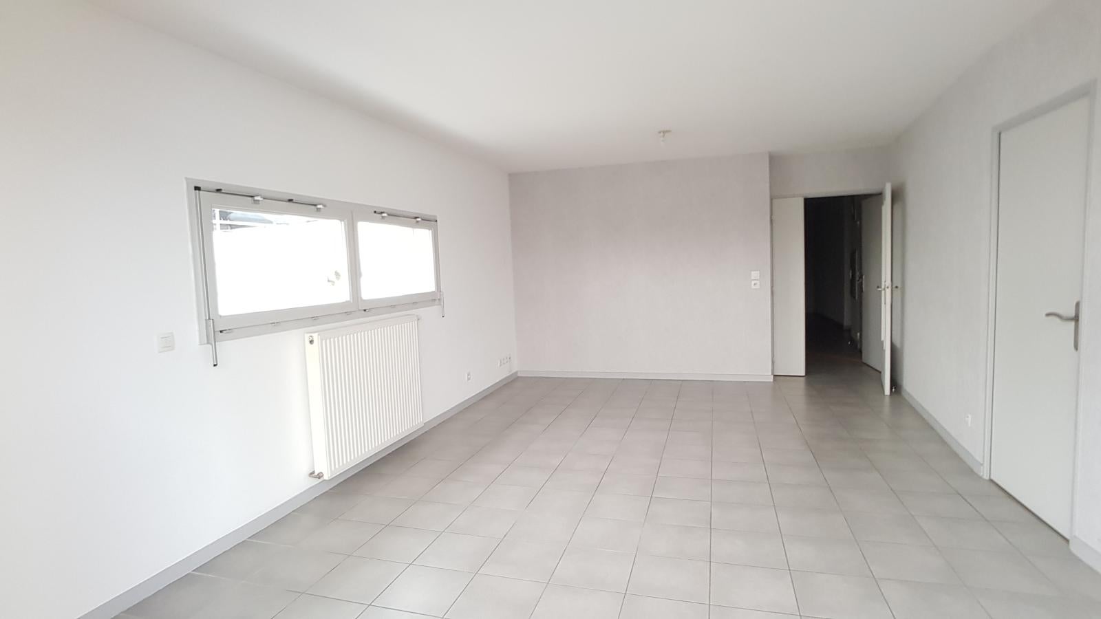Flat Rue Hoche in Grenoble