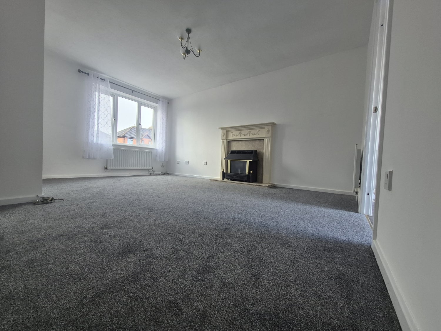 House Monins Avenue in Sandwell