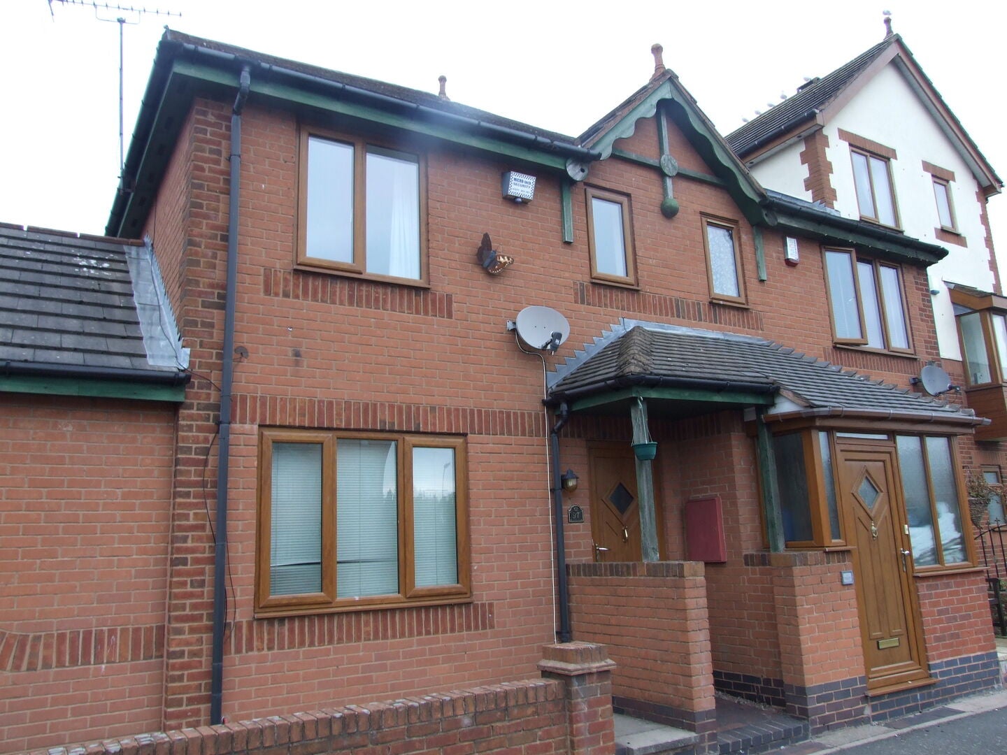 House Monins Avenue in Sandwell