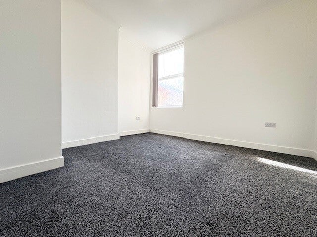 Flat Hilden Street in Bolton